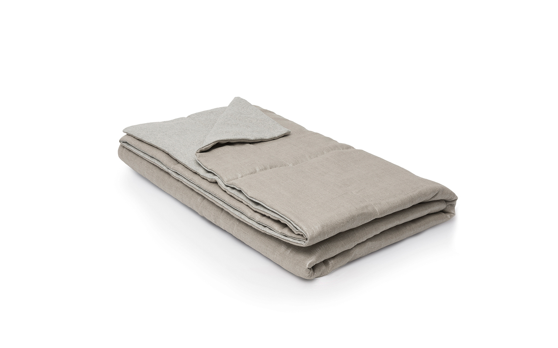 MrsMe bedspread Silverpad 2023 1920x1200